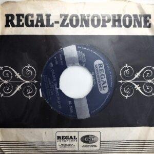 Junior's Eyes - Mr. Golden Trumpet Player (Singles - UK, 1968. ) |