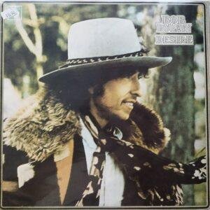 Bob Dylan - Desire (New Zealand, 1976) (LPs & 12" - New Zealand, 1976. Has the 2-tone CBS label. Includes insert.) | CBS